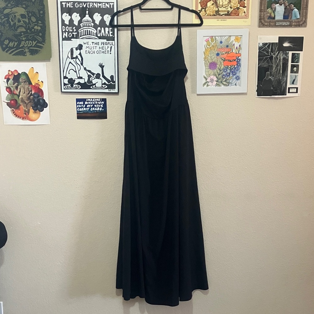 HALARA Black Maxi Dress